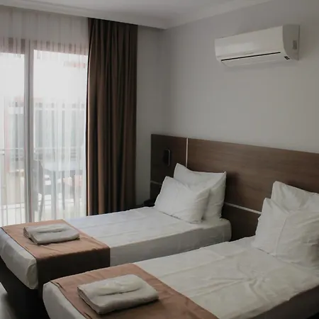 מלון Life Gulluk