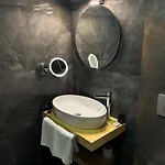 Life Hotel 2*