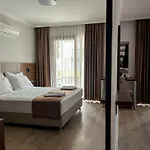 Life Hotel